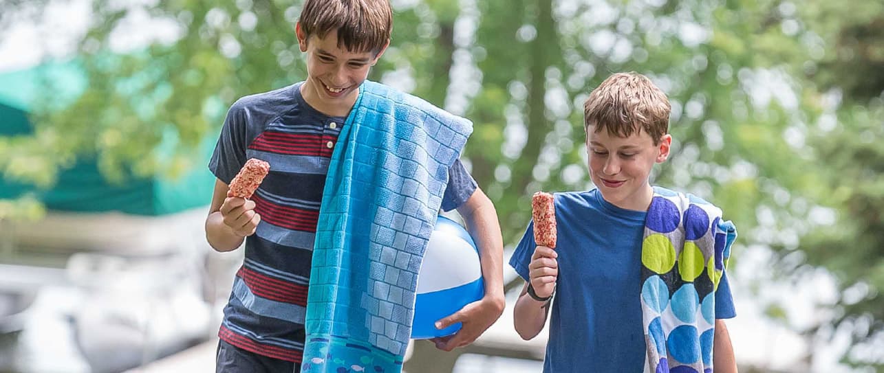 Kids eating Blue Ribbon Classics